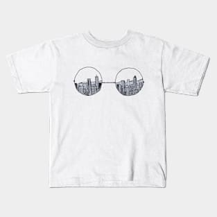 Through my lenses Kids T-Shirt